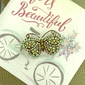 Green Rhinestone Butterfly Brooch-Pin 🦋